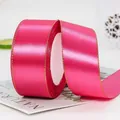 Ruban de satin magenta avec bords dorés pour décoration de boîtes de gâteaux - Rose rouge