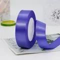 Donkerpaars 2,5 cm enkelzijdig satijnen lint voor luxe geschenkverpakking en DIY projecten - 2.5cm Breed x 22m Lang / Violet Blauw