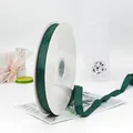 Nastro in grosgrain verde bosco da 1,5 cm su rocchetto bianco per confezioni e fai da te - Verde Scuro