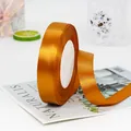 Rollo de cinta de raso dorada para empaque de flores y accesorios de decoración - Marrón