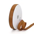 Bruin 2,3 cm gerecycled RPET grosgrain lint op witte spoel voor cadeaus - 2.3cm x 91 Meter / Bruin