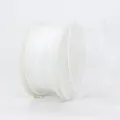 Bobine de ruban en organza blanc avec texture ondulée et bords surjetés soignés - En Rouleau / Blanc
