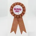Chapa de cumpleaños naranja brillante con cintas para celebraciones de niñas - Estilo Birthday Girl / Rojo
