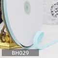 Hellblaues 1cm Fischgrät-Baumwollband mit V-Textur auf einer weißen Kartonrolle - 029# Helles Tiffany-blau * 45 Meter Pro Rolle