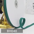 1cm grünes Fischgräten-Baumwollband auf Spule für Näharbeiten und Stoffkanten - Helltintengrüner Stil (BH040)