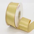 Rotolo di nastro regalo dorato metallizzato di alta qualità su bobina bianca - Oro Chiaro