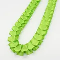 Lichtgroen geplooid rupsband van 2,5 cm breed met een zijdeachtige polyester satijnglans - Legergroen