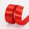 Rotolo di nastro di raso poliestere rosso per confezioni regalo e decorazioni nozze - 2.5cm x 22m (Anima in plastica) / Rosso (26#)
