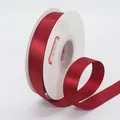 Rouleau de ruban de satin bordeaux de 2cm avec finition polie pour boîtes et nœuds - Bordeaux