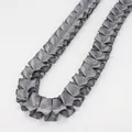 Donkergrijs geplooid lint met ruches en satijnlook voor kleding en handwerkprojecten - Grijs