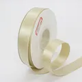 Ruban métallique doré champagne de 2 cm avec texture perlée sur bobine blanche - Blanc décoloré