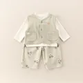 Completo tre pezzi bimbo con gilet verde fagiolo e pantaloni con stampa cucciolo - Verde / 73cm