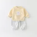 Set primavera neonato 2 pezzi con felpa gialla a cucciolo e pantaloni sportivi grigi - 73cm / Giallo