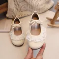 Chaussures princesse bébé fille blanc crème avec dentelle et joli nœud décoratif - Taille 23 (Longueur Intérieure 14.3cm) / Blanc Cassé