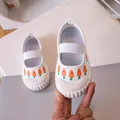 White canvas Mary Jane shoes for girls with cute orange carrot prints and elastic straps - Size 21 (13.5cm) / Carrot Pattern