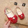 Girls red patent leather Mary Jane shoes with large bow and pearl rhinestone details - EU 21 / Red