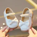 Chaussures Mary Jane fille blanc crème avec nœud en perles et bord festonné - Taille 16 (Longueur Intérieure 11.9cm) / Blanc