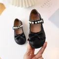 Classic black Mary Jane princess shoes for girls with bow and pearl strap accents - EU 31 / Black