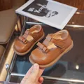 Chaussures Mary Jane marron pour filles avec nœud et détails brogue classiques - EU 21 / Brun Foncé