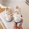 Baskets Mary Jane pour filles en crème avec nœud en dentelle et détails gris chic - EU 30 / Blanc Cassé