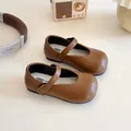 Classic brown girls' Mary Jane leather shoes with adjustable hook-and-loop strap - EU 21 / Dark Brown