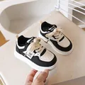 Kids black and white casual sneakers with thick soles and breathable toe holes - Size 21 (13.0cm Inner Length) / Black