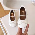 Zapatos Mary Jane blancos de charol para niñas con lazo elegante y correa elástica - Blanco Roto