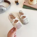 White lace princess Mary Jane shoes for girls featuring a cute bow and soft sole - EU 21 / Off White