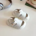 White children's sandals in faux leather with thick anti-slip sole and gold letter decor - EU 21 / Insole 13.0cm / White