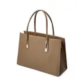 Elegante borsa a mano in vera pelle kaki con trama grana e dettagli in metallo argento - Grigio elefante