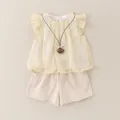 Completo estivo da neonata stile francese con top giallo a balze e pantaloncini beige - 80cm / Set di Accessori in Chiffon - Albicocca
