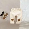 Gevoerde babybroek in crème met schattige berenpatches en bijpassende babyschoentjes - 66 / Melk Abrikoos