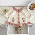 Vintage gebreid babyvestje voor meisjes met bloemenborduurwerk en ruches - 66 / Abrikoos