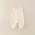 Ärmelloser Baby-Strampler aus Baumwolle mit Reißverschluss in Cremeweiß - 66 / Beige