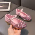 Glänzende rosa Mädchen Mary Jane Lackschuhe mit Pailletten, Perlen und Blockabsatz - EU 25 / Rosa