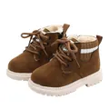 Gefütterte Kinder-Stiefeletten aus braunem Wildleder mit dicker Gummisohle - Fleece-gefüttert Braun