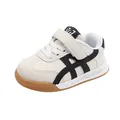 Scarpe sportive beige per bambini con strisce nere e suola in gomma antiscivolo - Taglia 21 (13.5cm) / Bianco avorio