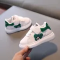 Sneaker bianche per bambini con ricamo panda verde e suola spessa antiscivolo - EU 21 / Verde
