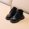 Klassische schwarze Kinder Martin Boots aus mattem Kunstleder mit rutschfester dicker Sohle - EU 21 / Schwarz