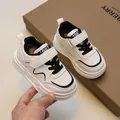 Sneakers casual per bambini in bianco e nero con chiusura a strappo e scatola regalo - Taglia 22 Lunghezza Interna 13.5cm / Nero