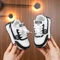 Sneaker alla moda per bambini bicolore bianco nero con lacci regolabili e stampa del 1987 - Taglia 21 Lunghezza Interna 13.5CM / Nero