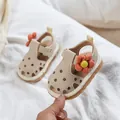 Beige Baby-Sandalen für Mädchen mit Blumenmuster, Punktedruck und weichen Sohlen - Größe 16 (Innenlänge 11,5 cm) / Beige