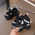 Scarpe chunky per bambini in mesh traspirante con suola spessa antiscivolo in bianco e nero - Taglia 21 Lunghezza Interna 13.5CM / Nero