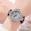GEDI Damenarmbanduhr mit Kristallgehäuse, rundem Zifferblatt und schwarzem Lederarmband - Schwarz (Silbernes Gehäuse)