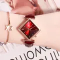 Set orologio Gedi da donna con quadrante a rombi rosso e bracciale dorato con ciondolo stella - Cassa Oro Rosa Quadrante Rosso Cinturino Rosso Vino