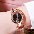Elegante Armbanduhr für Damen in Roségold mit kaffeebraunem Zifferblatt und Kristallen - Roségold Gehäuse Schwarzes Zifferblatt
