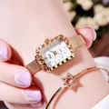 Elegante orologio al quarzo quadrato dorato con cinturino in maglia e bracciale a stella - Orologio Con Bracciale Esagramma / Oro/Quadrante in Conchiglia Bianca