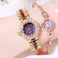 Elegante goldene Quarzuhr mit lila Glitzer-Zifferblatt und passendem Kristall-Armband - Goldgehäuse Violettes Zifferblatt