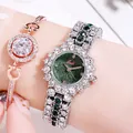 Luxuriöse silberne Uhr mit smaragdgrünem Zifferblatt und Kristallarmband-Set für Damen - Silber Gehäuse Grün Zifferblatt
