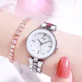 Elegante Gedi Uhr aus Silber und Weißstahl mit passendem Diamantarmband für Damen - Silbergehäuse Weißes Zifferblatt Weißes Band